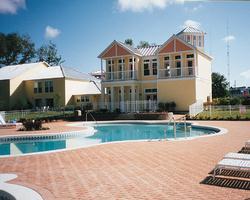Barefoot'n in the Keys at Old Town resort