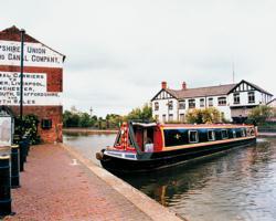 Canaltime at Blackwater Meadow Marina acomodação