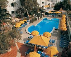 Club Salina Wharf resort