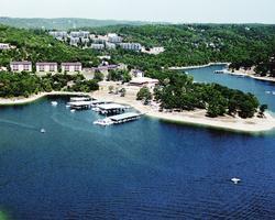 Escapes! to Branson Yacht Club resort