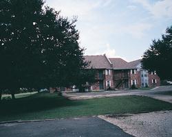 Hillcrest Lake Villas resort