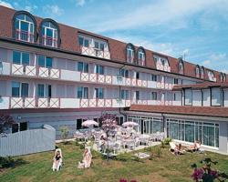 H.R. Warmbad logement