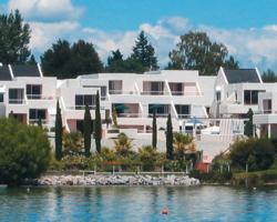 Lake Edge Resort acomodação