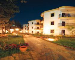 Laluna Beach Club resort