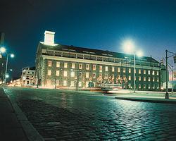 Newport Bay Club & Hotel resort