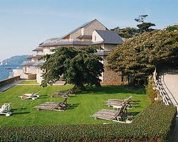 The Marine Quay Club logement