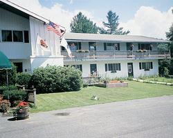 Wind in the Pines resort