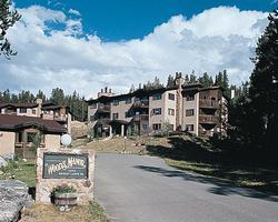 Woods Manor Condominiums resort